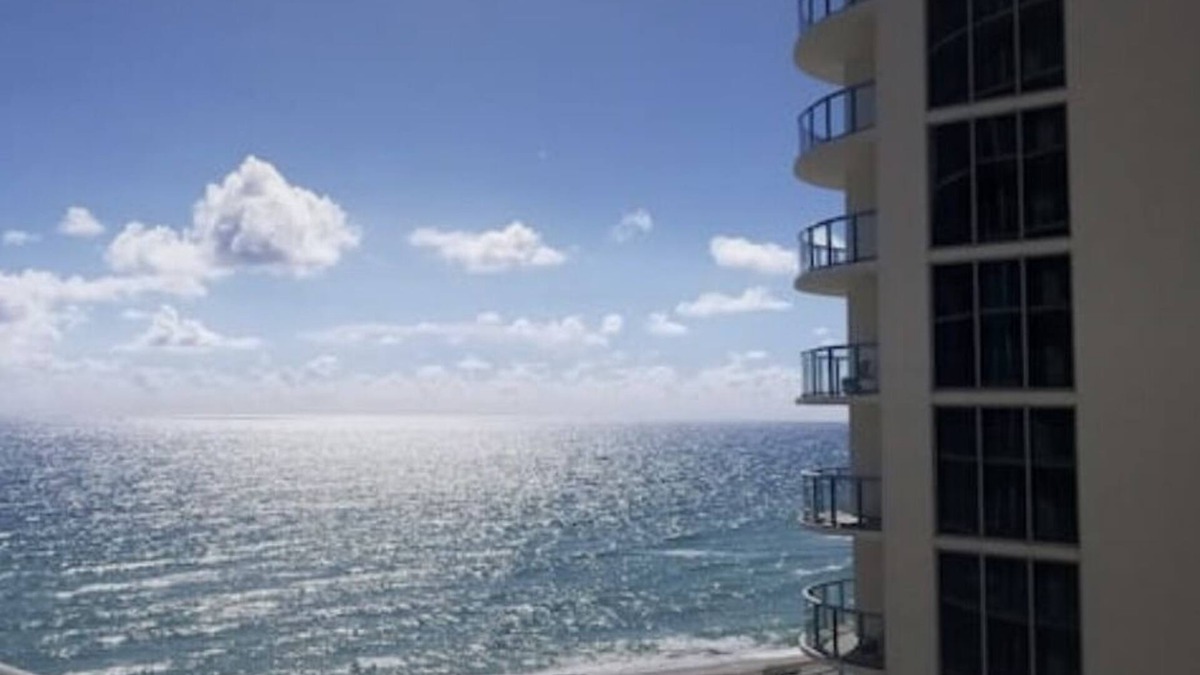 Sunny Isles Beach Hotel | ★ Hotel 1 Bedroom Suite with ocean view !