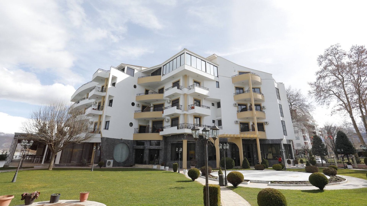 Pogradec Hotel | Hotel 1 Maji