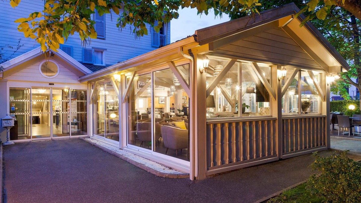 Villebon-sur-Yvette Hotel | Hotel Acadie Les Ulis