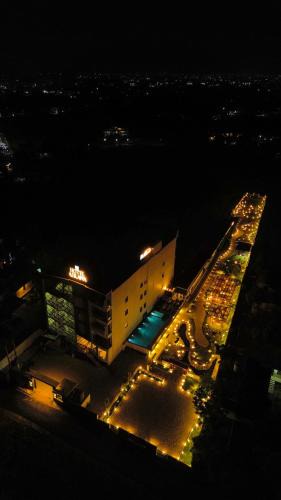 Chitwan District Hotel | Hotel Aikawa