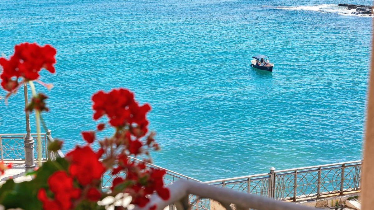 Castellammare del Golfo Hotel | Hotel Al Madarig