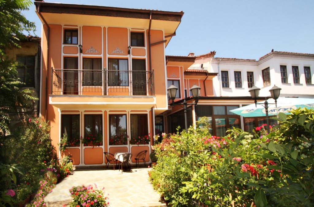 Plovdiv Old Town Hotel | Hotel Alafrangite