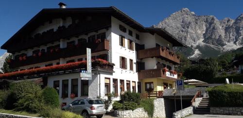 San Vito di Cadore Hotel | Hotel Albergo Dolomiti