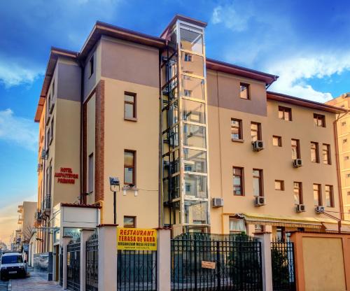 Sector 2 Hotel | Hotel Amphitryon