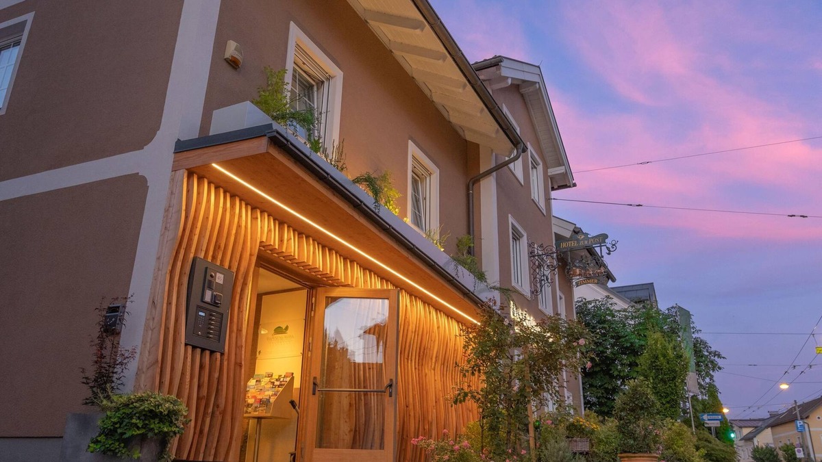 Maxglan Hotel | Hotel apartment with bathroom, toilet - The Green Hotel zur Post