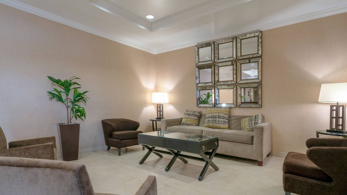 Northeast Hotel | Hotel Arboretum