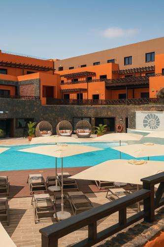 Caleta de Fuste Hotel | Hotel Arena Castillo - New Opening sum 25!