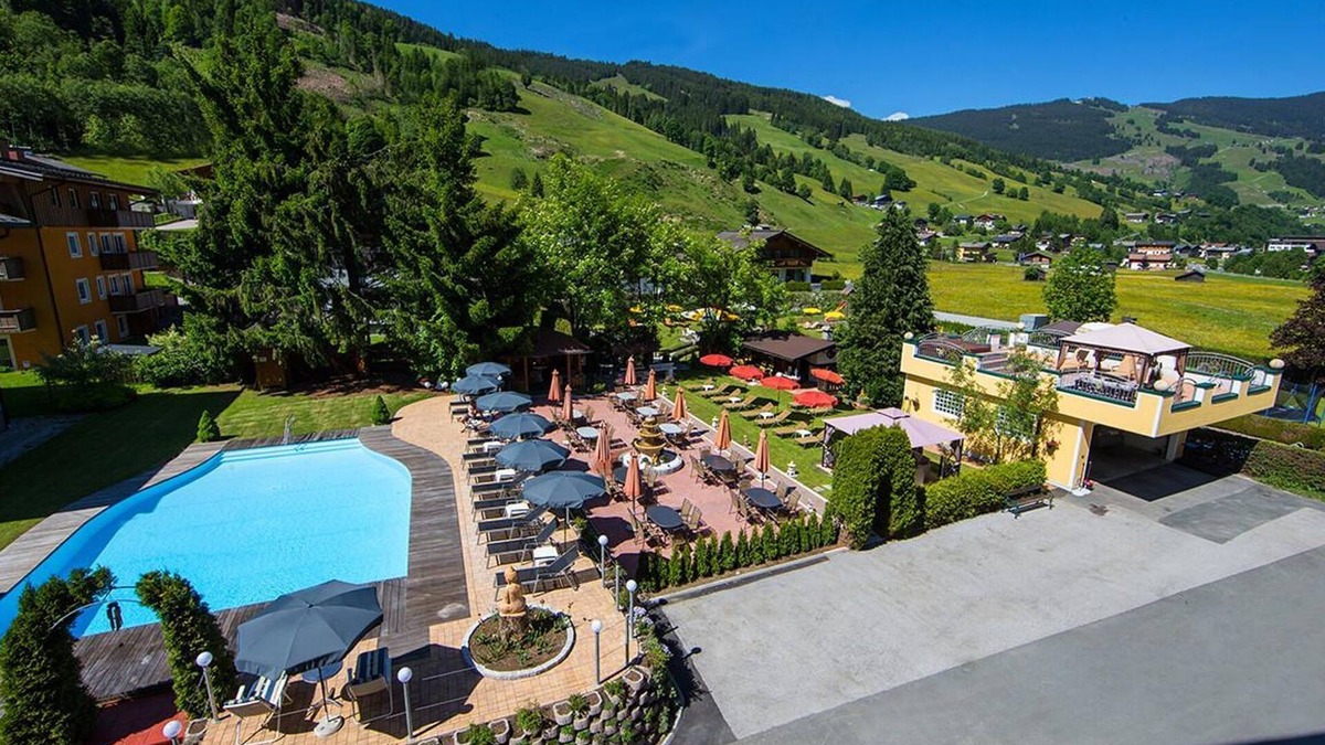 Saalbach-Hinterglemm House | Hotel Austria room 207 with breakfast - Hotel Austria