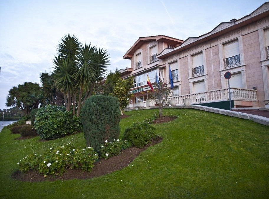 El Pison Hotel | Hotel Begoña Park