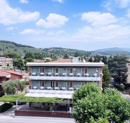 Garda Hotel | Hotel Benaco Garda *S