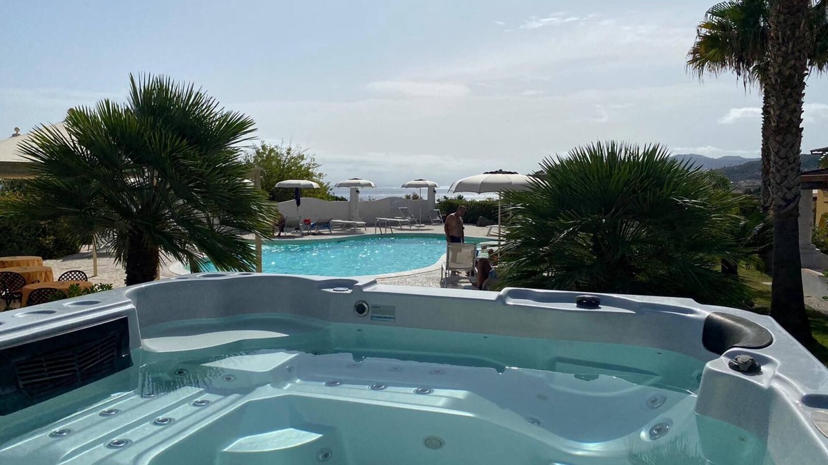 Lipari Historic Centre Hotel | Hotel Bougainville
