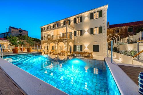 Postira Hotel | Hotel Brattia, Adults Only, Heated Pool, A la Carte Breakfast, Postira, Brač Island