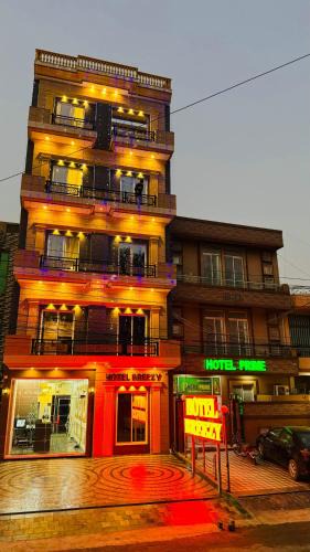 Lahore Hotel | Hotel Breezy Lahore