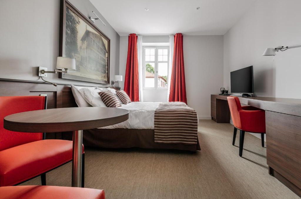 Cambo-les-Bains Hotel | Hotel-Café du Trinquet