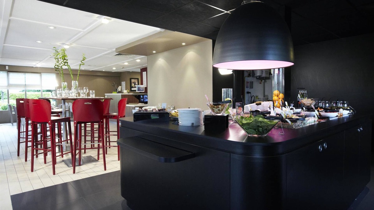 Saint-Egreve Hotel | Hotel Campanile Grenoble Nord - Saint Egrève