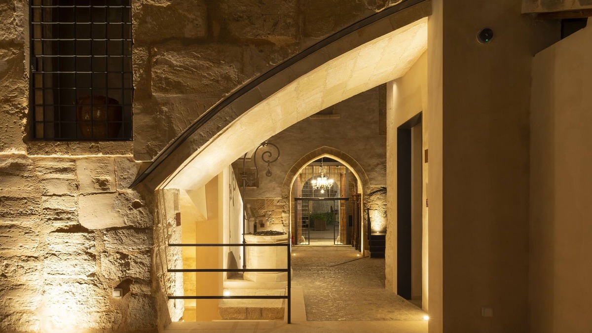 Old Town Hotel | Hotel Can Cirera
