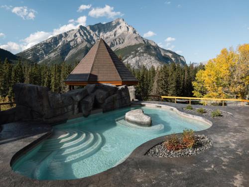 Banff Hotel | Hotel Canoe and Suites
