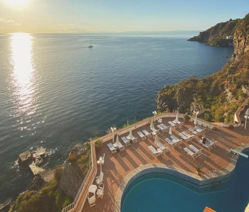Lipari Historic Centre Hotel | Hotel Carasco