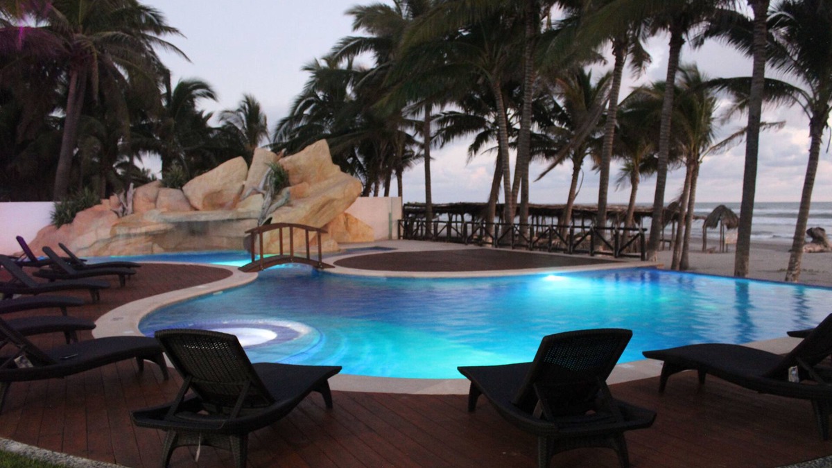 Boulevard Barra Vieja Hotel | Hotel Celin
