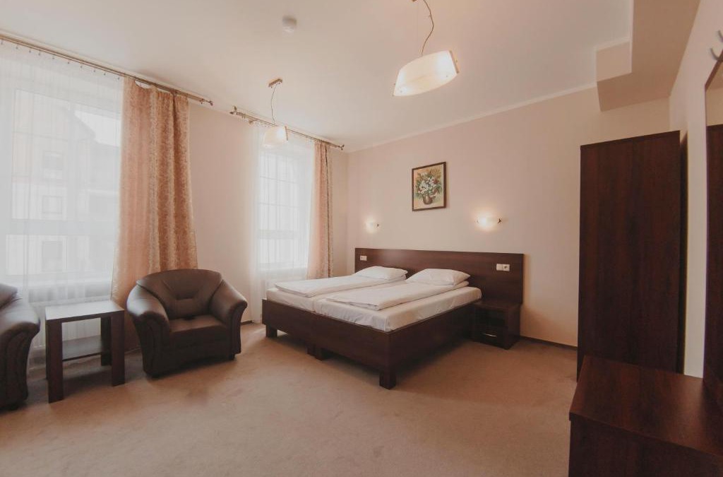 Gizycko Hotel | Hotel Cesarski - Kaiserhof