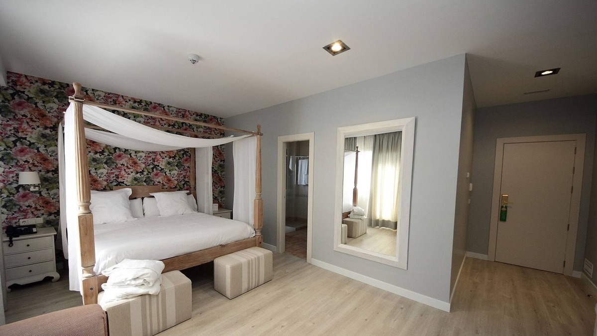 Alcazar de San Juan Hotel | Hotel Château Viñasoro