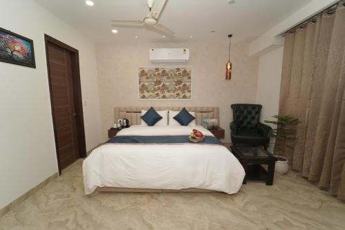 Nanpara Hotel | Hotel Chandigarh vibes - Best Selling Hotel in Chandigarh