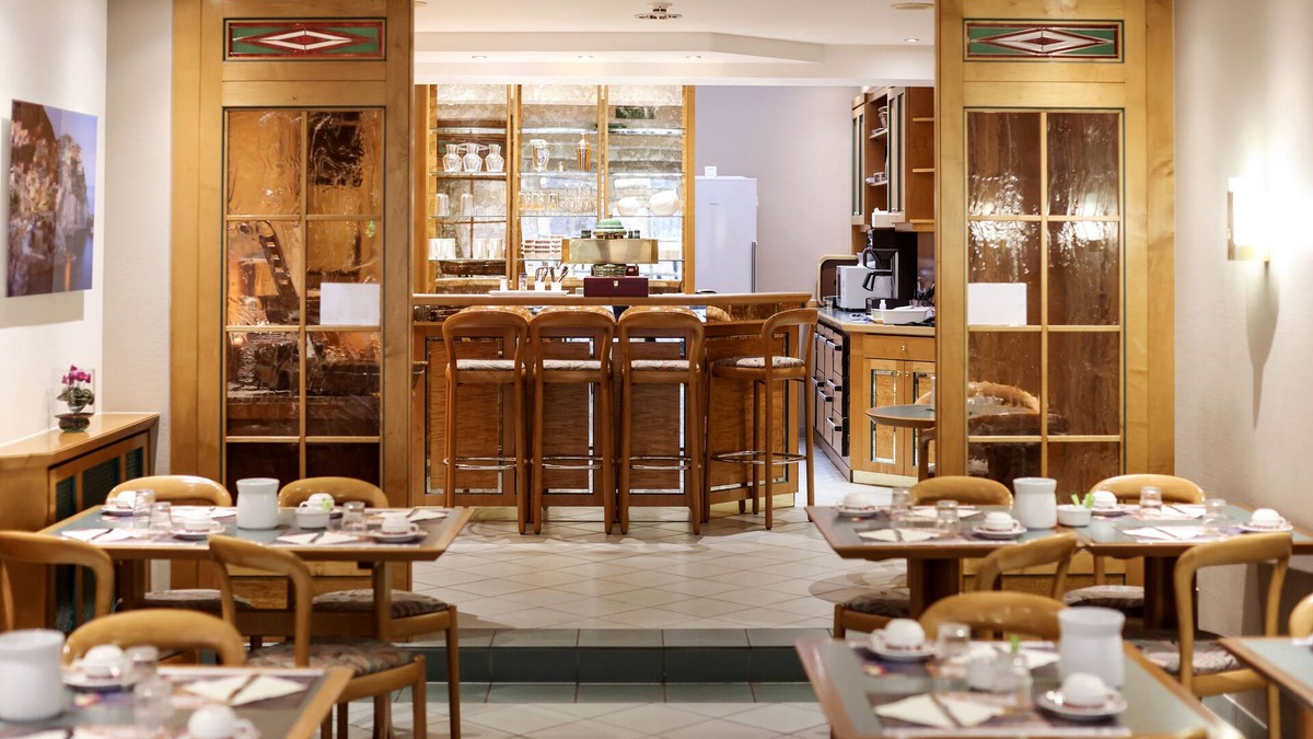 Gare Hotel | Hotel Christophe Colomb