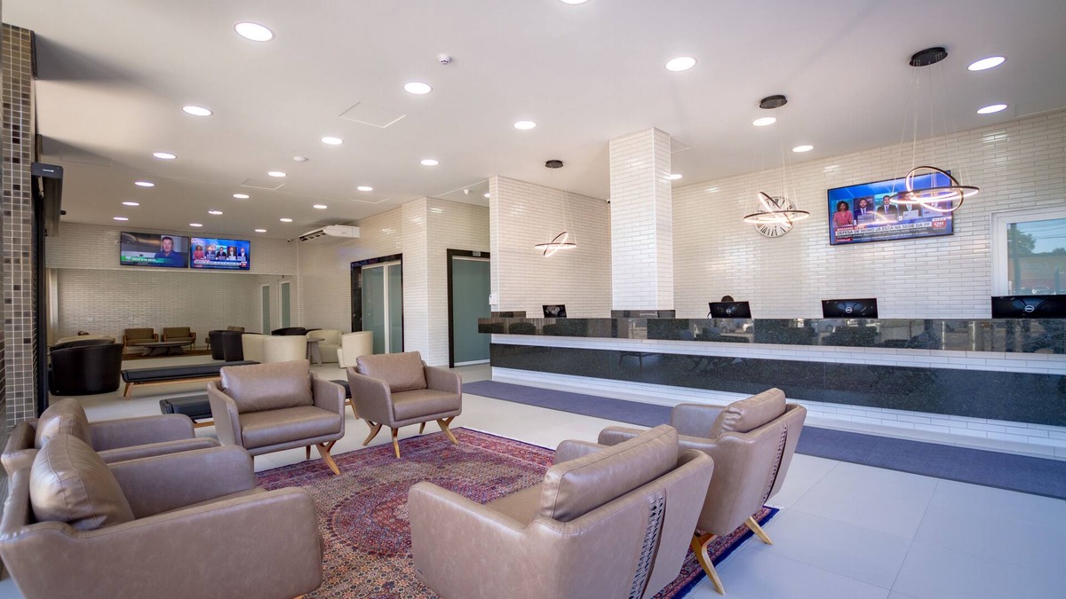 Bigorrilho Hotel | Hotel Confiance Barigui