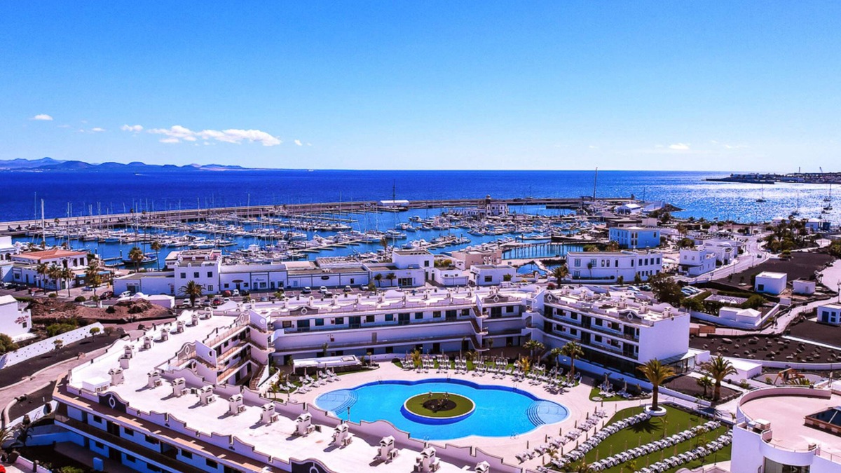 Playa Blanca Hotel | Hotel Cordial Marina Blanca