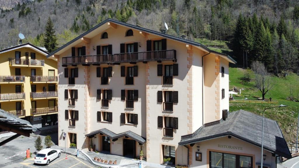 Alagna Valsesia Hotel | Hotel Cristallo