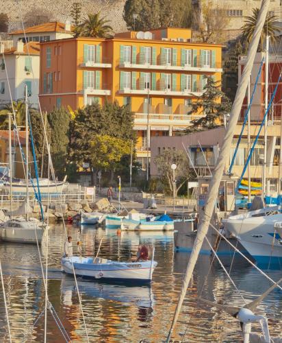 Villefranche-sur-Mer Hotel | Hotel De La Darse