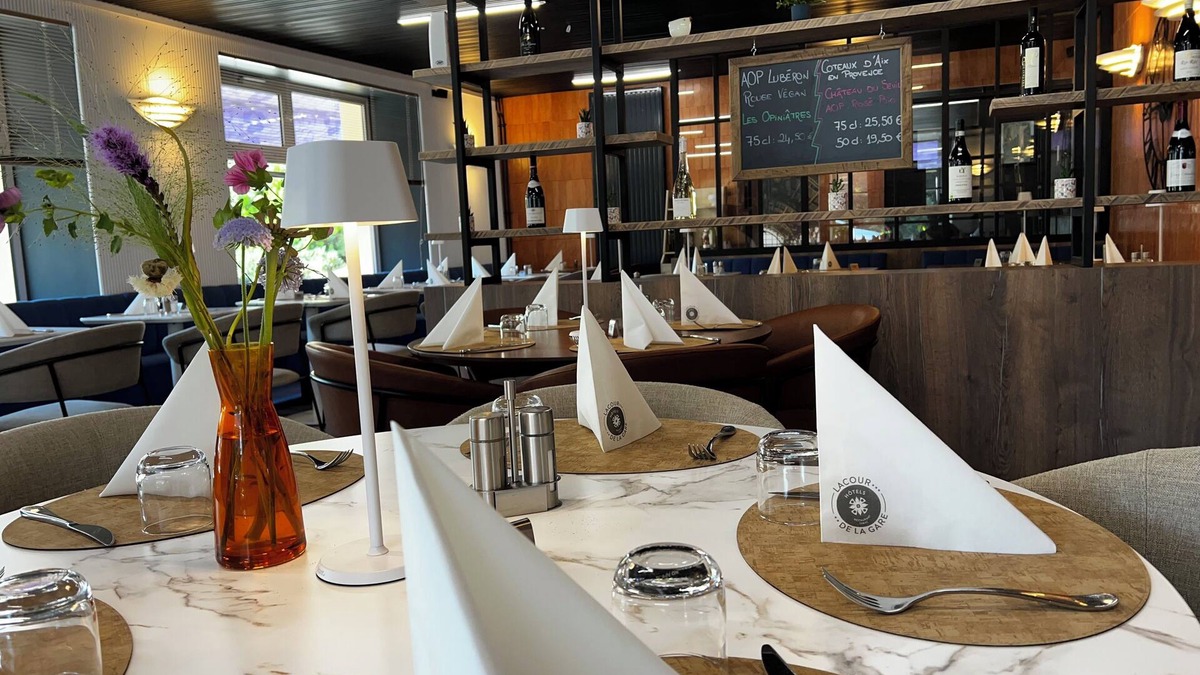 Eygliers Hotel | Hotel de la Gare