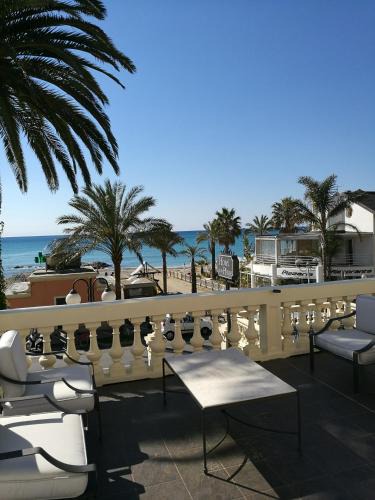 Pietra Ligure Hotel | Hotel De La Plage