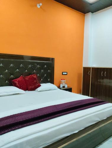 Bullawala Hotel | Hotel Dev Palace Kempty