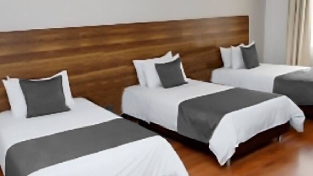 Socabaya Hotel | HOTEL EL PINO SUITE