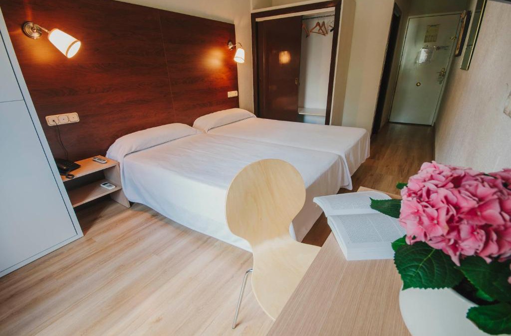 Almeria Hotel | Hotel Embajador