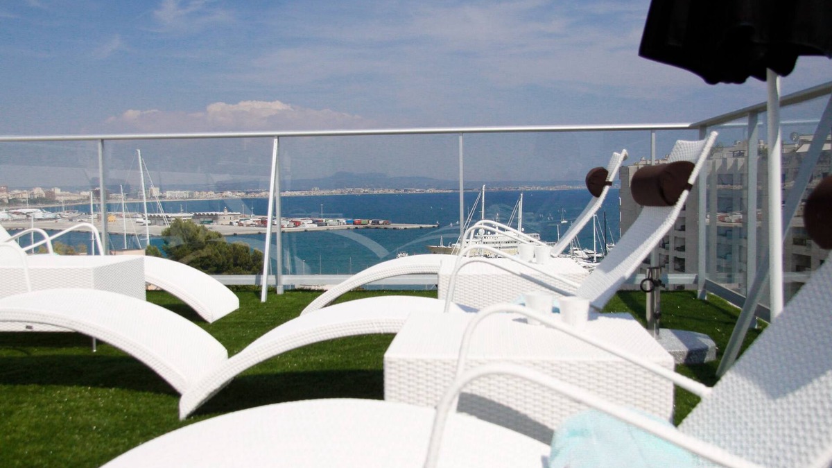 El Terreno Hotel | Hotel Feliz