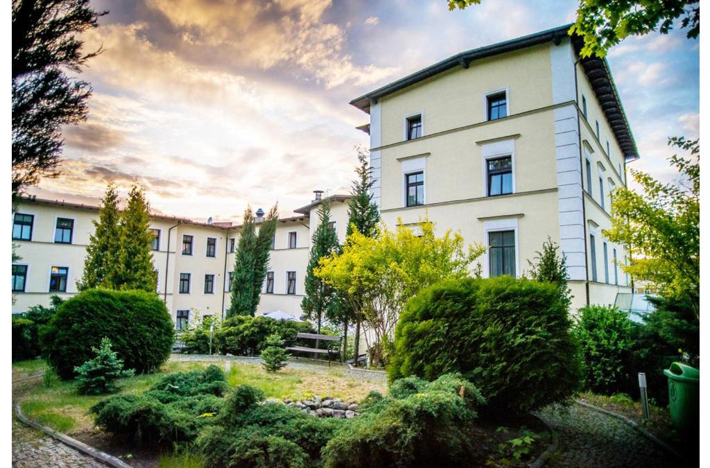Jelenia Gora Hotel | Hotel Fenix