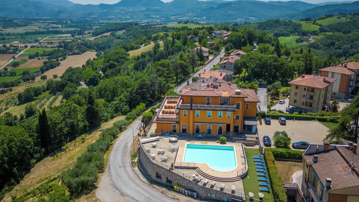 Montone Hotel | Hotel Fortebraccio