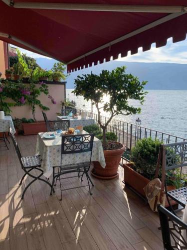 Gargnano Hotel | Hotel Garnì Bartabel