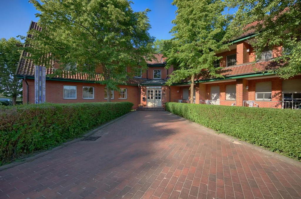 Middelhagen Hotel | Hotel & Gasthof Zur Linde