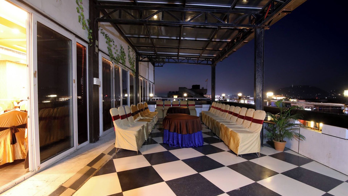 Sualkuchi Hotel | Hotel Gateway Grandeur