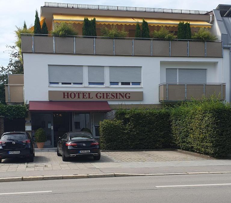 Balanstraße-West House | Hotel Giesing