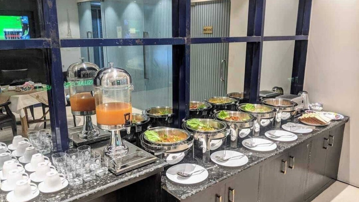 Dhanmondi Hotel | Hotel Grand Royal Dhanmondi