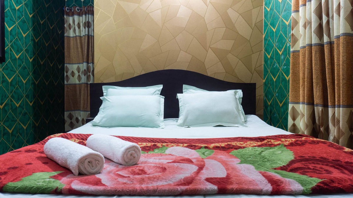 Dhaka House | Hotel Green Garden - Double Room - Non AC