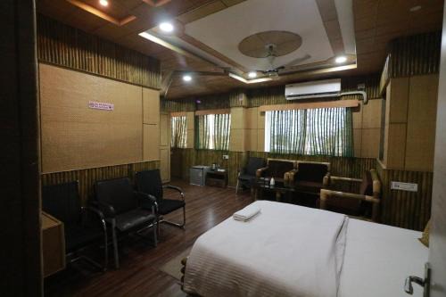 Agartala Hotel | Hotel Himalaya