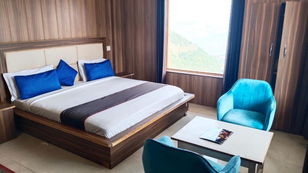 Dhanaulti Hotel | Hotel Himalaya view & restaurant