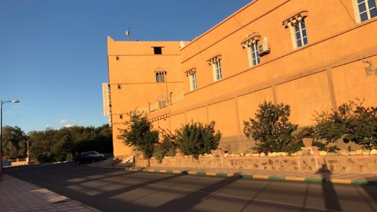Tata Hotel | Hotel/Hostel .
