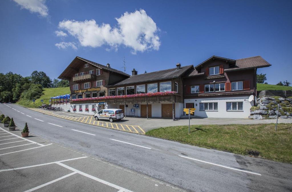 Mosnang Hotel | Hotel Hulfteggpass