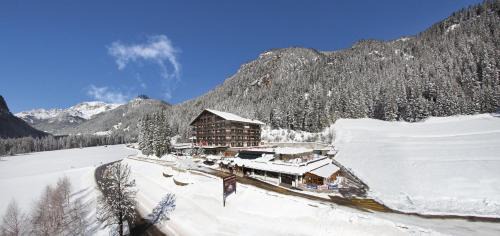 Canazei Hotel | Hotel il Caminetto Sport